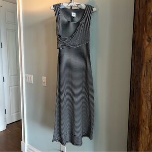 CABI
LAUNCH SLEEVELESS MIDI DRESS